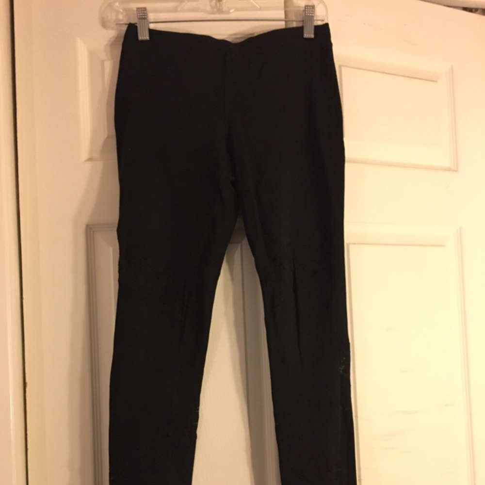 Black Leggings.